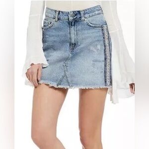FREE PEOPLE Distressed Denim Skirt Sz 6